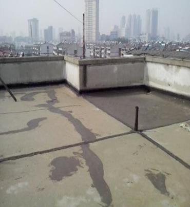 隆林漏水维修 楼顶漏水是什么原因，楼顶漏水维修方法是什么?
